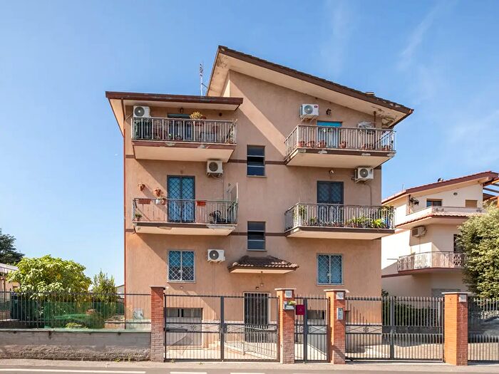 Appartamento in vendita in Via della Riserva Nuova, Roma