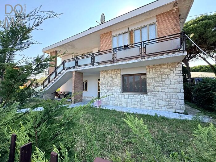 Casa con 10 locali in vendita in Porto Viro
