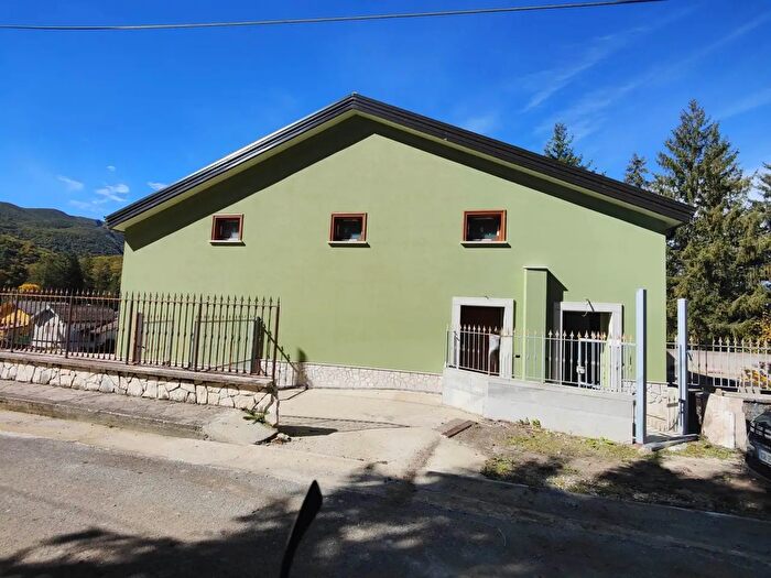 Appartamento trilocale in vendita in Bagnoli Irpino