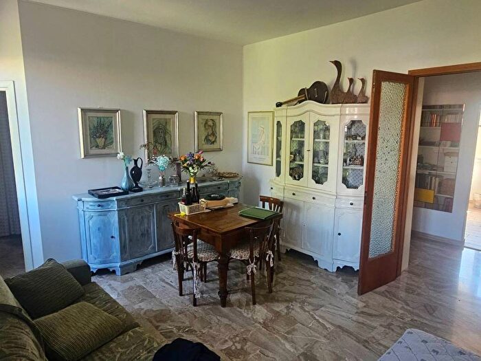 Appartamento con 5 locali in vendita in Via San Savino, Noce Pescarola, Bologna