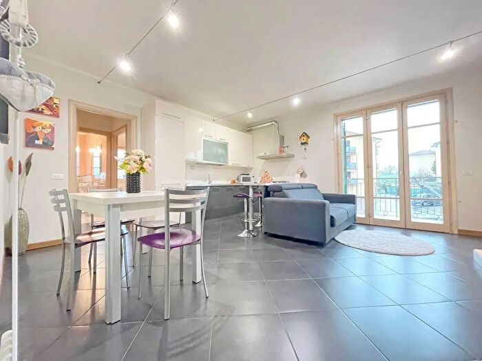 Appartamento trilocale in vendita in Lucca