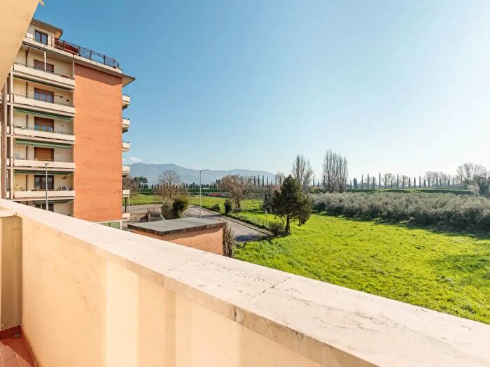 Appartamento quadrilocale in vendita in Via dei Confini, Campi Bisenzio