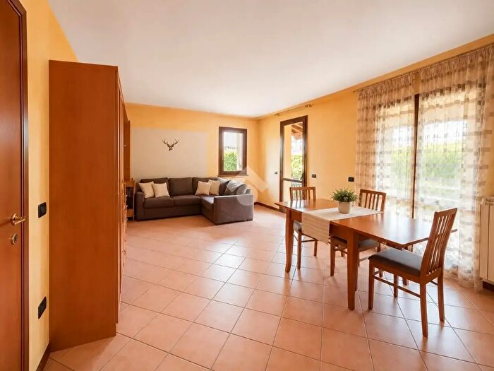 Casa trilocale in vendita in Medole