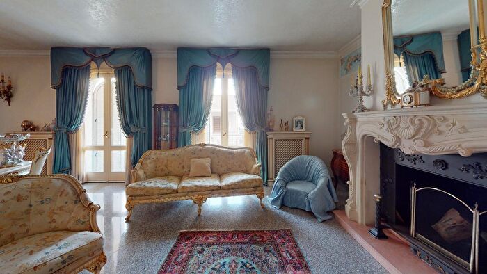 Appartamento quadrilocale in vendita in a J S Bach, Porto Cesareo