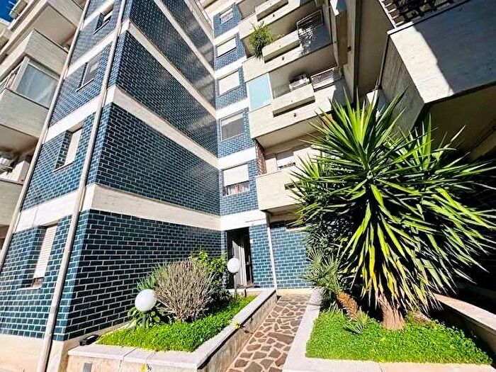 Appartamento con 5 locali in vendita in Via Crispatzu, Sassari