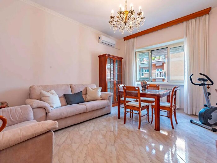 Appartamento in affitto in Via Enrico Fermi, Roma
