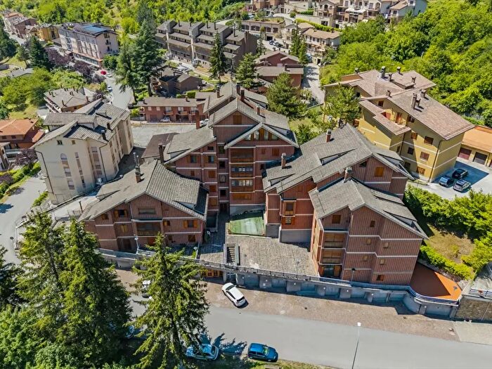 Appartamento trilocale in vendita in Via d di Rienzo, Scanno