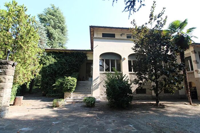 Appartamento trilocale in vendita in Viale Kennedy, Sasso Marconi