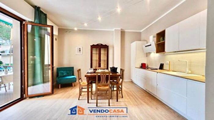 Appartamento bilocale in vendita in Via dei Pontassi, Loano