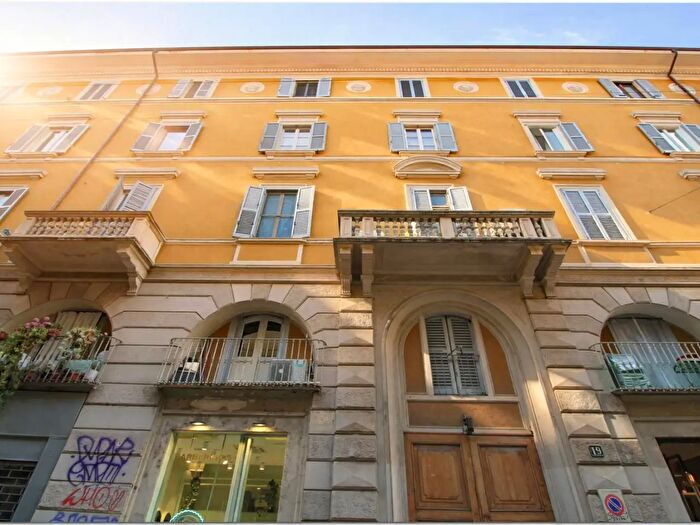Appartamento bilocale in vendita in Via Tortona, Milano