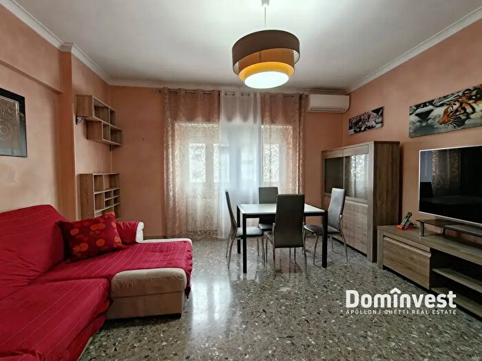 Appartamento bilocale in affitto in Via Oderisi da Gubbio, Roma