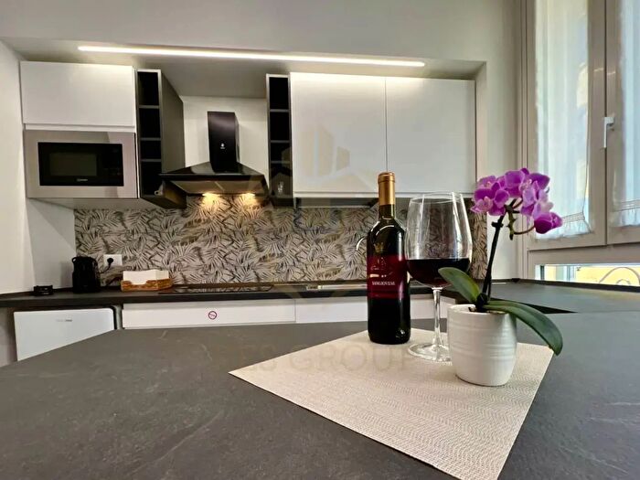 Appartamento monolocale in affitto in Via Carlo Farini, Milano