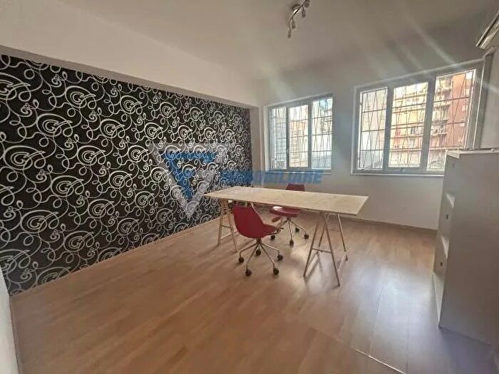 Appartamento trilocale in affitto in Siracusa