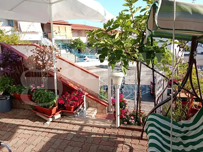Appartamento bilocale in vendita in Viale Raffaello, Scalea
