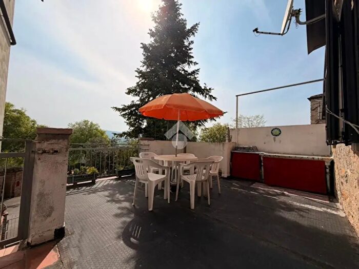 Casa trilocale in vendita in Via della Rocca, Valsamoggia