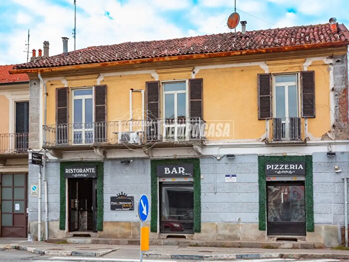 Appartamento quadrilocale in vendita in Strada di Settimo, Torino
