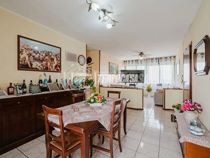 Appartamento trilocale in vendita in Via Carlo Marx, Casalgrande