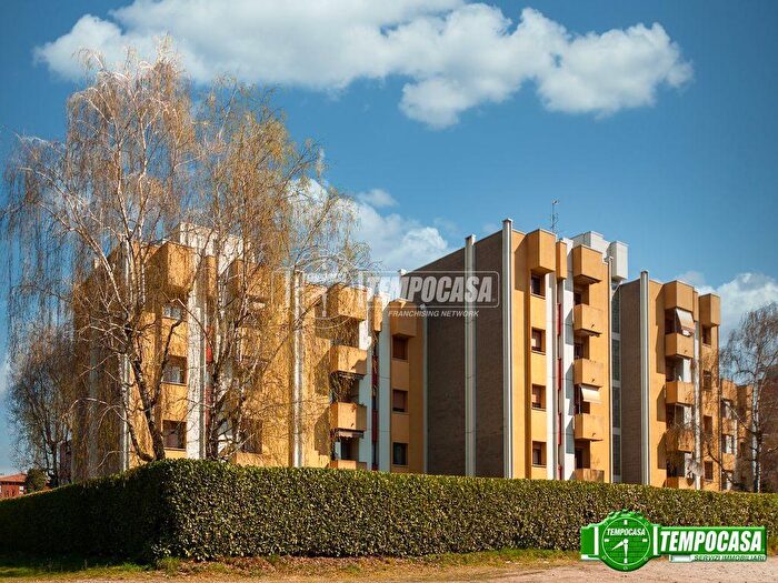 Appartamento quadrilocale in vendita in Via Ciro Menotti, Muggiò