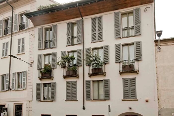 Appartamento trilocale in vendita in Milano