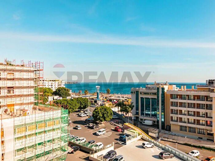 Appartamento quadrilocale in affitto in Catania