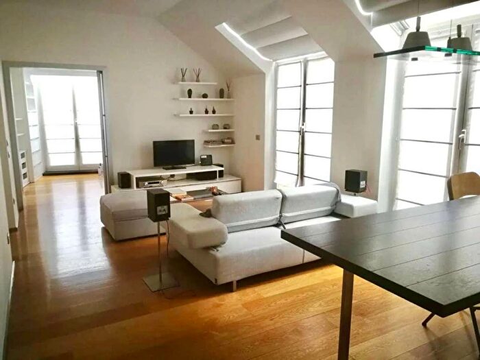 Appartamento trilocale in vendita in Largo Caioroli Milano, Milano