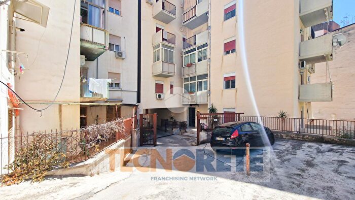 Appartamento monolocale in affitto in Via della Repubblica, Monreale