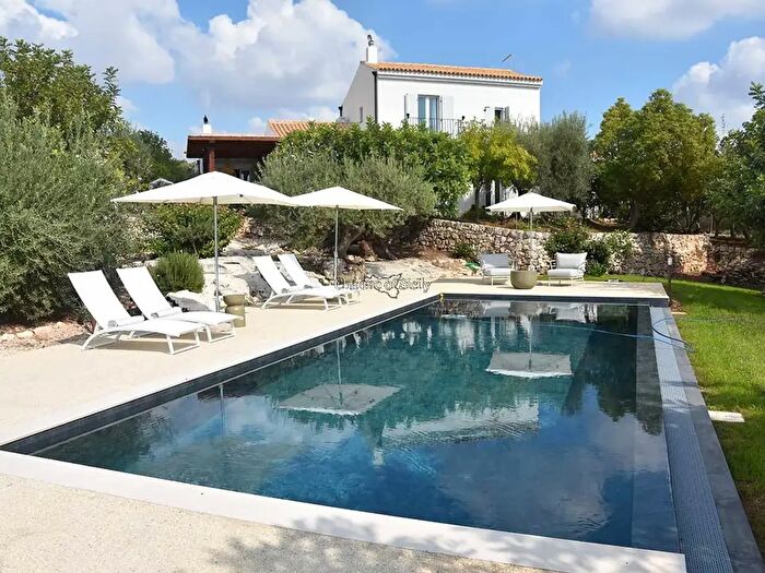 Casa con 5 locali in vendita in Contrada Santa Rosalia, Modica