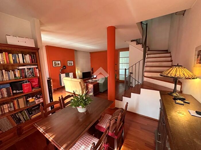 Casa quadrilocale in vendita in Via Codogna, Paullo