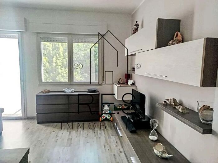 Casa con 5 locali in vendita in Cervia