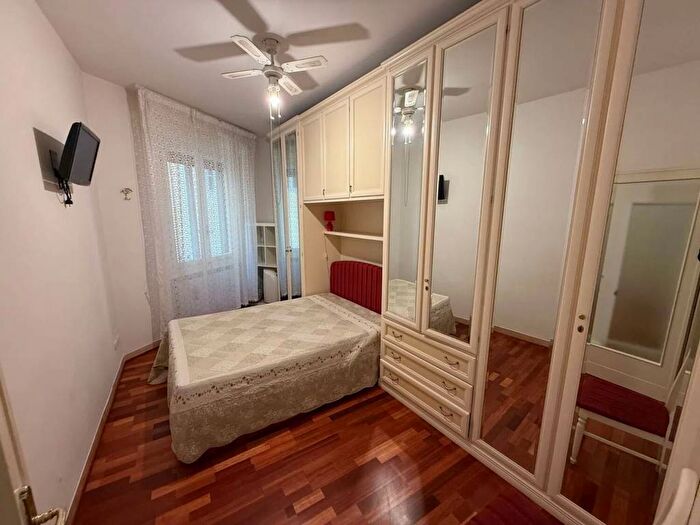 Appartamento trilocale in affitto in Via Guicciardini, Ponte Vecchio Pitti, Firenze