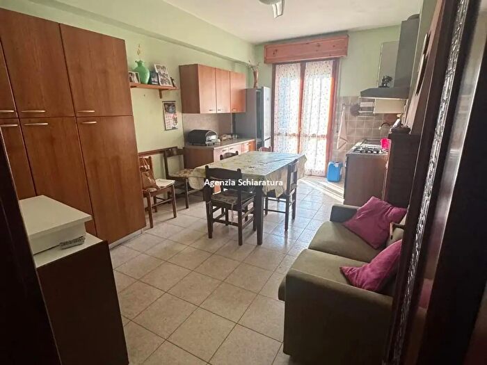 Appartamento con 7 locali in vendita in Petriano
