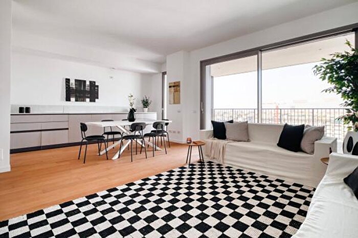 Appartamento quadrilocale in vendita in Via Adamello, Milano