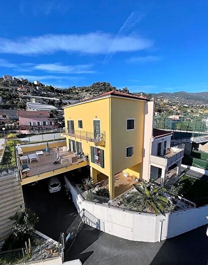 Casa in vendita in Strada Borgo Ponente, Sanremo