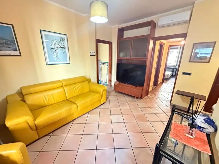 Appartamento trilocale in affitto in Viale Marco Polo, Roma