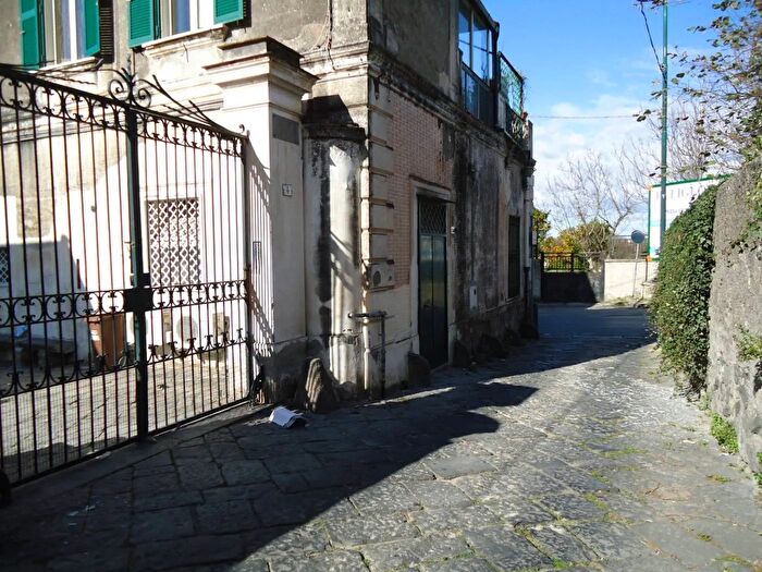 Appartamento monolocale in vendita in Via Campitelli Portici, Portici