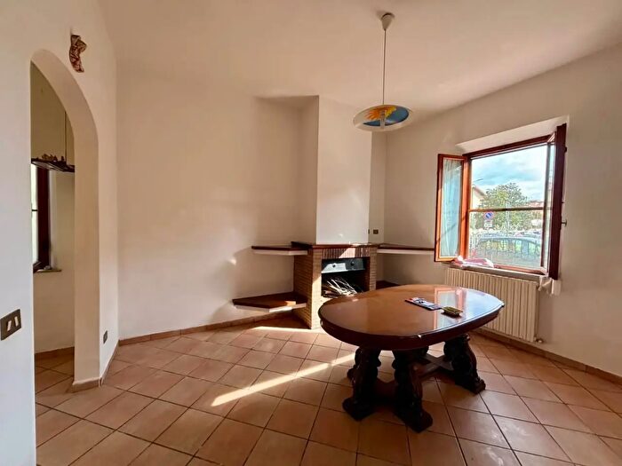 Casa con 8 locali in vendita in Capannoli