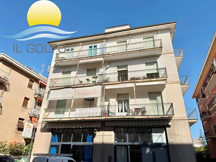 Appartamento trilocale in vendita in Via Privata Ciccione, Alassio