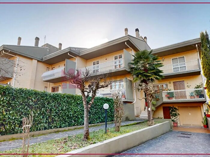 Casa quadrilocale in vendita in Via Sestilio Montanelli, Rieti