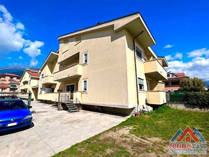 Appartamento trilocale in vendita in Via Cellaro, Sora