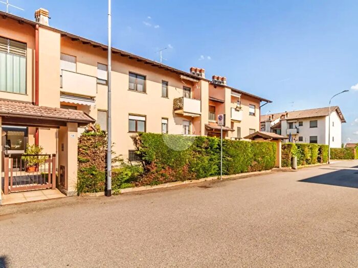 Appartamento quadrilocale in vendita in Via Sandro Pertini, Mesero