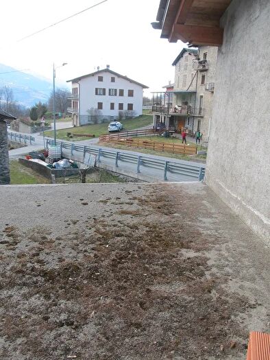 Casa trilocale in vendita in Teglio