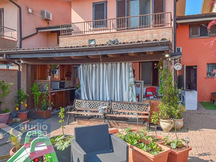 Case in Vendita e in Affitto - 2