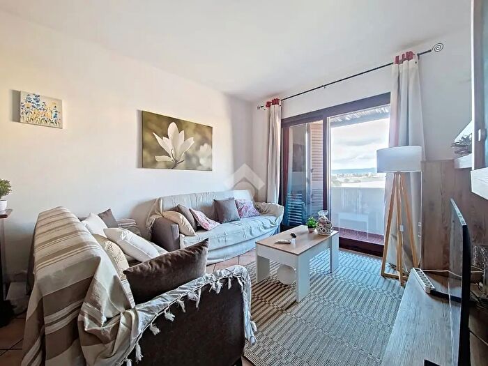 Appartamento trilocale in affitto in Via Giovanni Gentile, Olbia