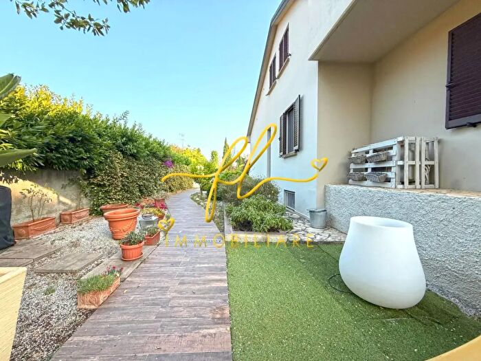 Appartamento trilocale in vendita in Cecina