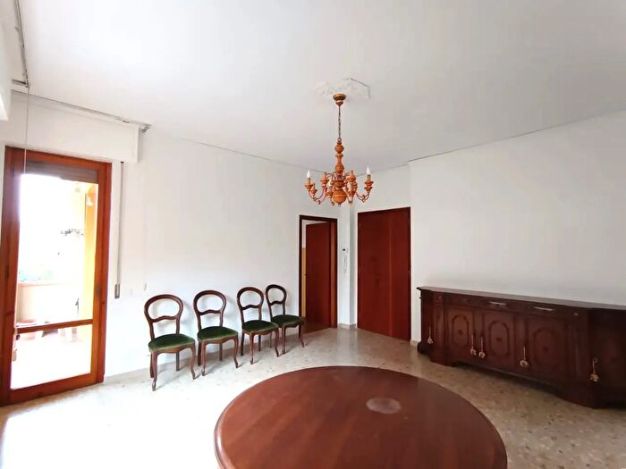 Appartamento trilocale in vendita in Via Giuseppe Campani, Firenze