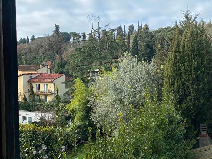 Appartamento trilocale in affitto in Salviatino San Domenico, Firenze