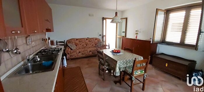 Casa con 9 locali in vendita in Via Veneto a, Amantea
