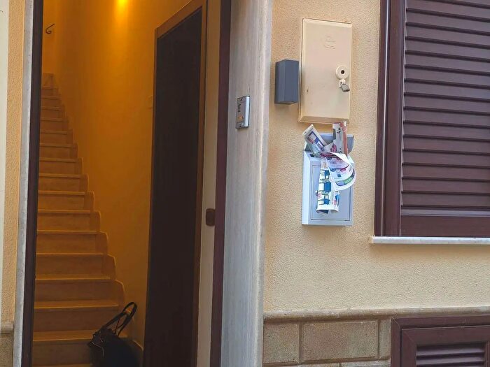 Casa con 8 locali in vendita in Cortile dei Fiori, Carini