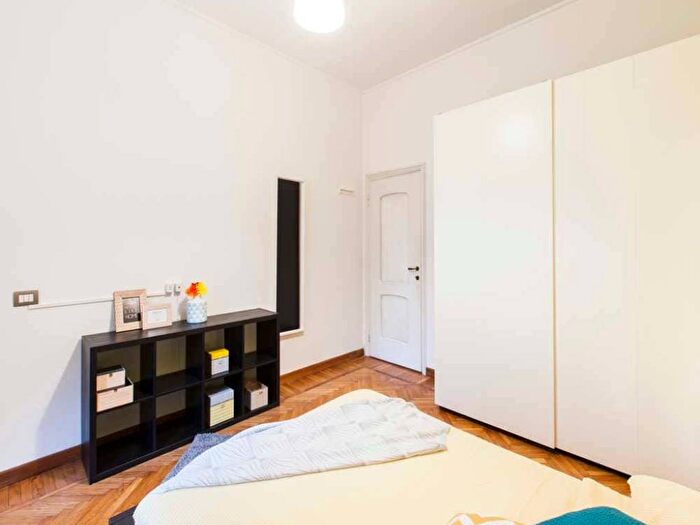 Appartamento con 5 locali in affitto in Via Col Moschin, Corso San Gottardo, Milano