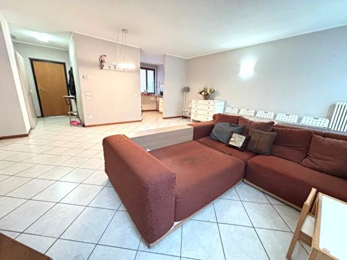 Appartamento quadrilocale in vendita in Via Alessandro Manzoni, Gazzaniga